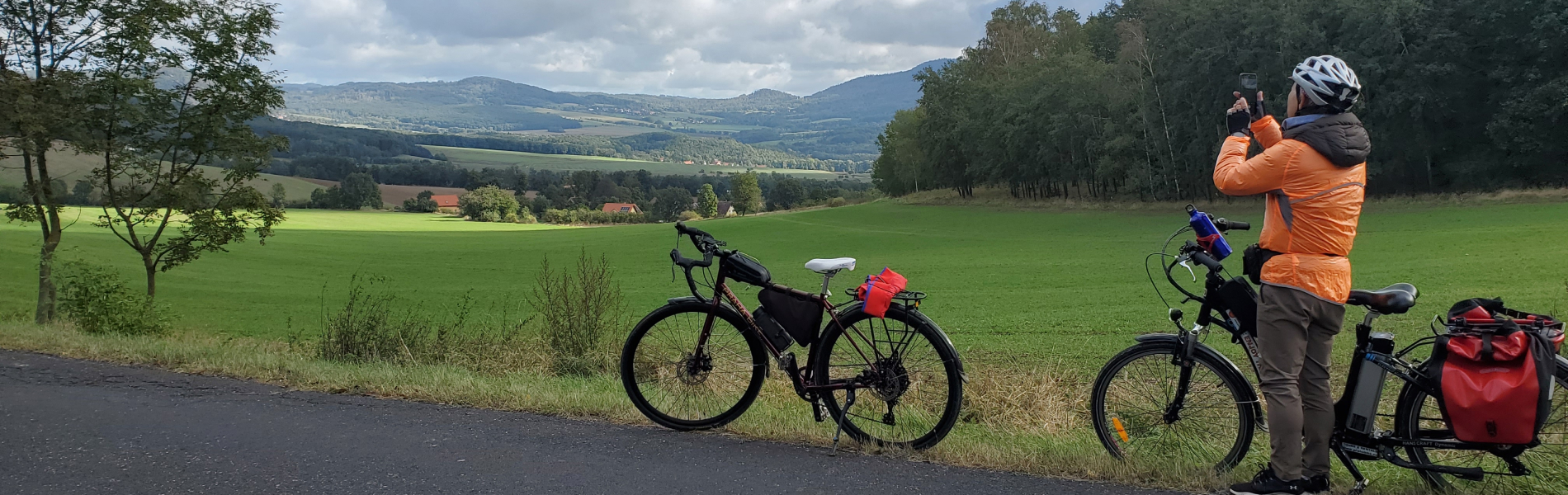 JapanVeloは日本全国に散在する素晴らしいサイクリングロードをつなげ全国規模のサイクルルートネットワークを構築します